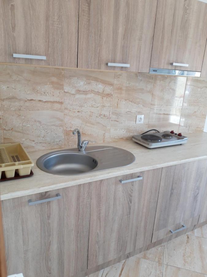 Ενοικιαζόμενα Δωμάτια Γεωργία Σταμούλου Rovies Exterior foto